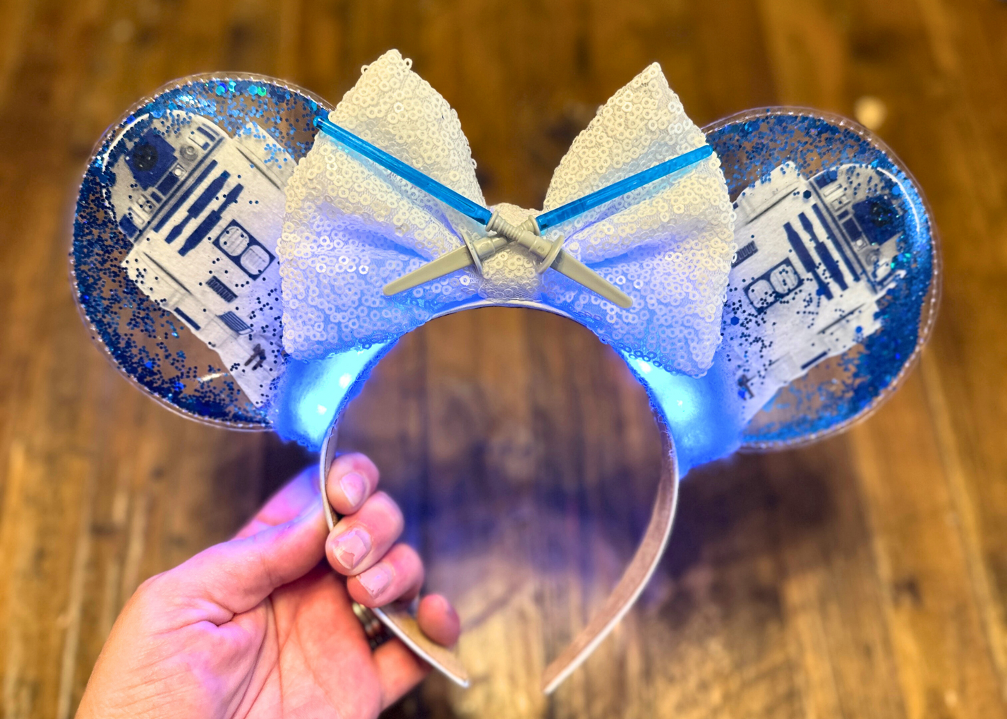 Droid Glitter Shaker Mouse Ears