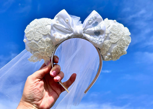 Personalized Embroidered Pearl Bride Disney Ears, Bridal Mickey Ears Headband, Wedding Veil Minnie Ears, Disneyland Honeymoon, Custom Gift