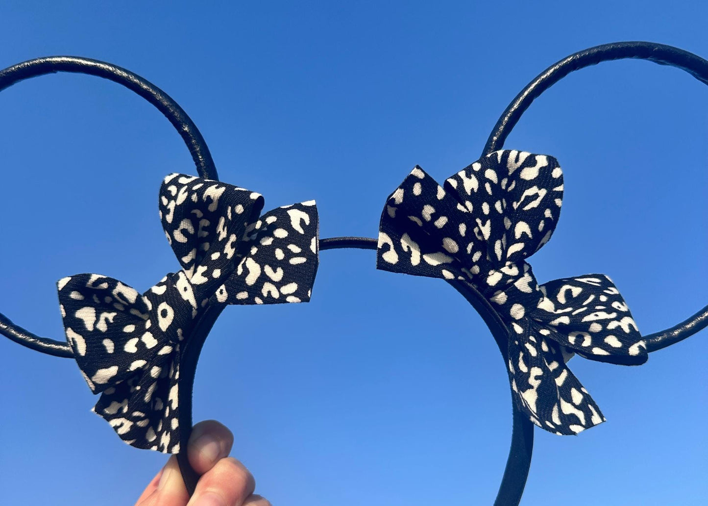 Snow Leopard Safari Bows Disney Animal Kingdom Ears, Black Faux Leather Mickey Ears, Cheetah Print Minnie Ears, Lion King, Mouse Headband